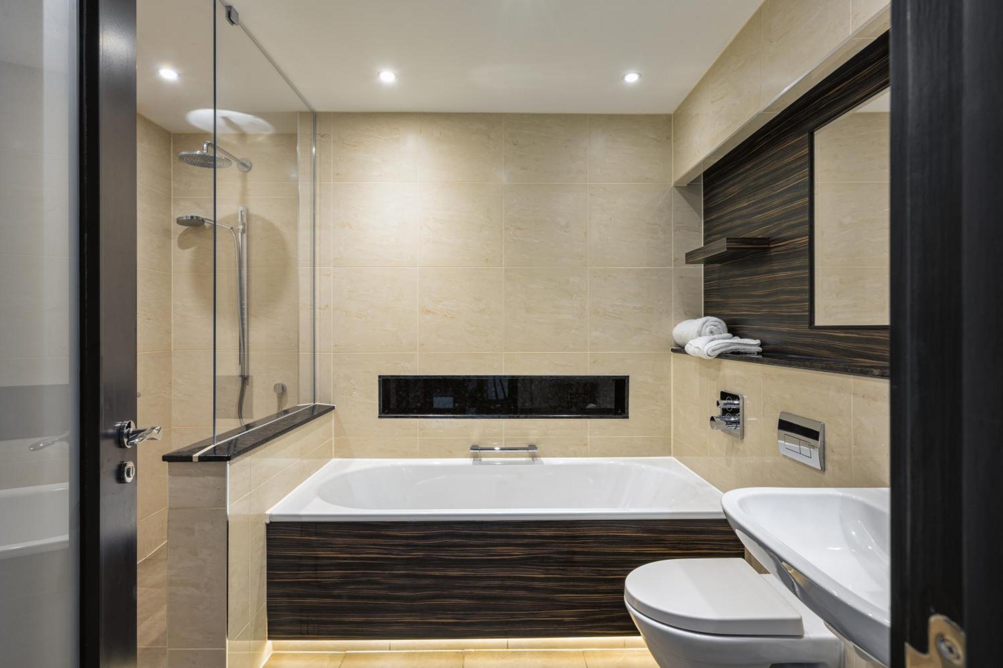 Stanley House Hotel & Spa แบล็กเบิร์น ภายนอก รูปภาพ